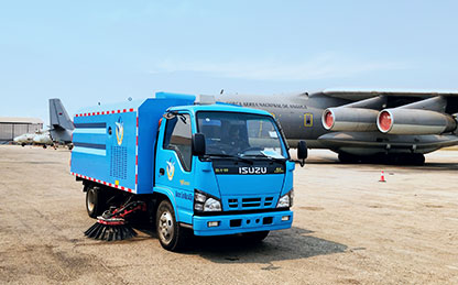 云顶集团扫路车交付安哥拉机场使用