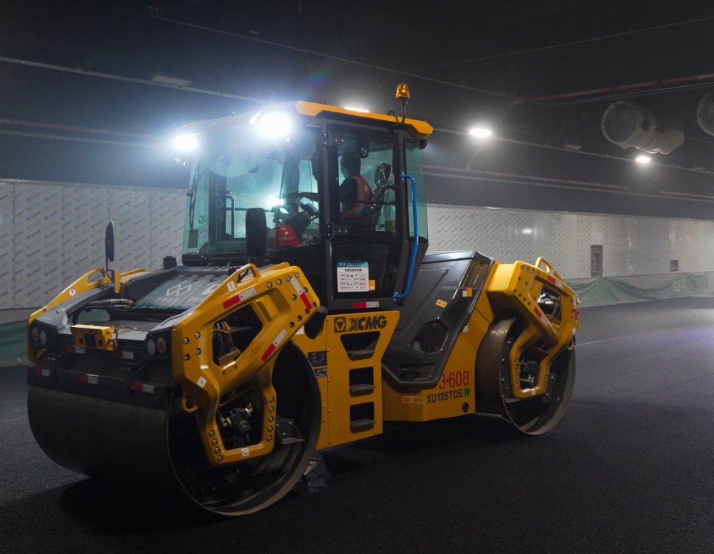 粤港澳大湾区，，，，云顶集团蹊径机械现身又一超等工程