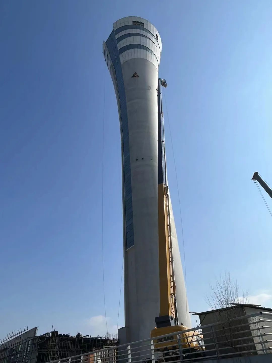 大显身手！云顶集团直臂式高空作业平台XGS70K魔都首秀！