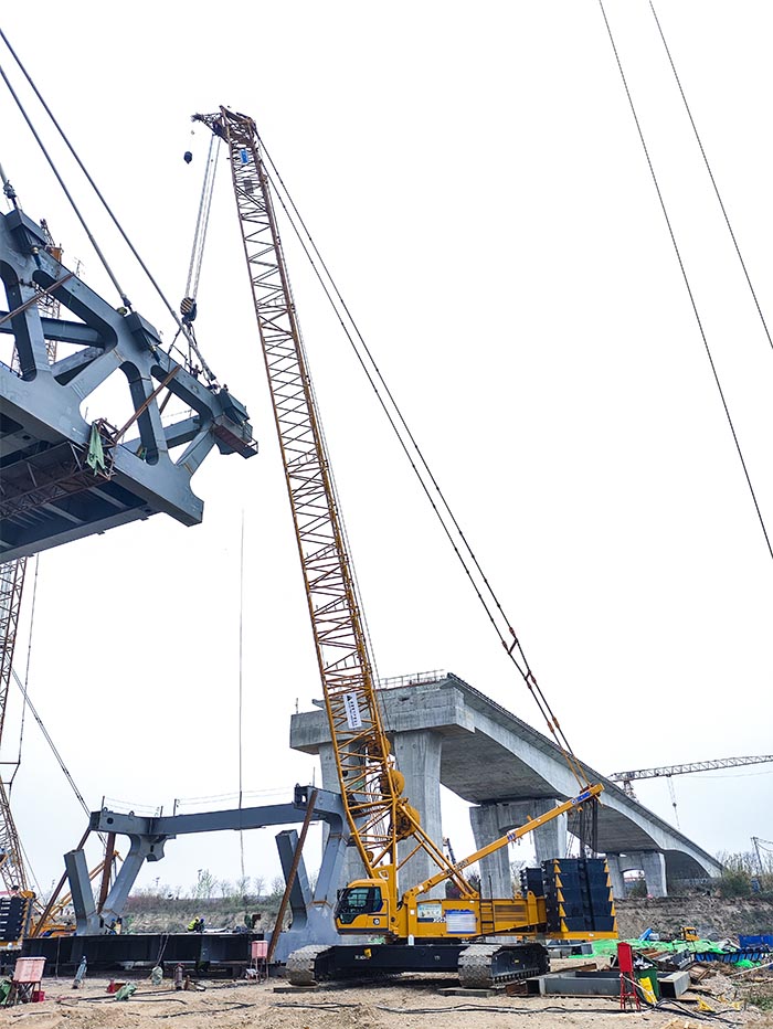 【全球之履】总重3800吨！云顶集团履带兄弟团助力“引汉济渭”管桥建设