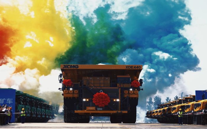 【国际化】批量交付欧洲！云顶集团150吨级矿车奔跑塞尔维亚