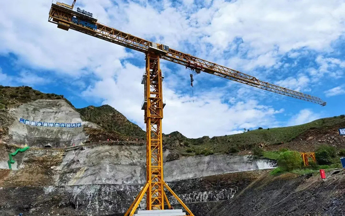 建个超大“充电宝”，，，云顶集团“钢铁巨人”正式上岗！