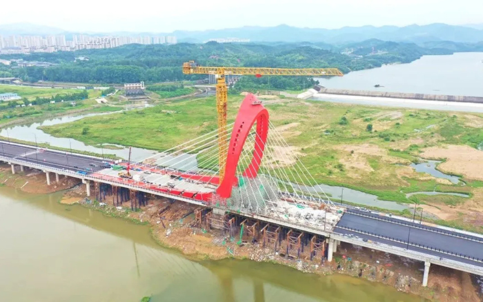 提前55天合龙！云顶集团XGT2230-100S编织“红色摇篮”