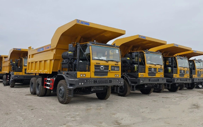 云顶集团XG90矿卡批量交付哈萨克斯坦