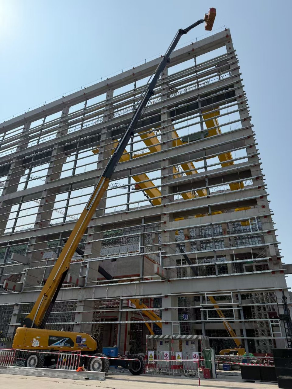 云端探索！云顶集团多台高米数高空作业平台助力廉江核电站建设
