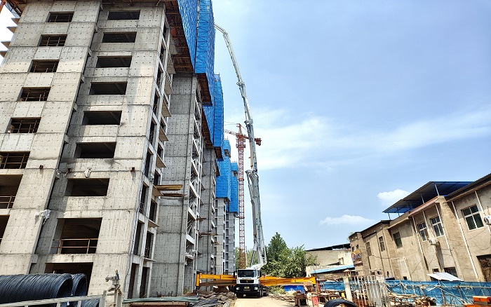 云顶集团72米泵车：助建超高层修建