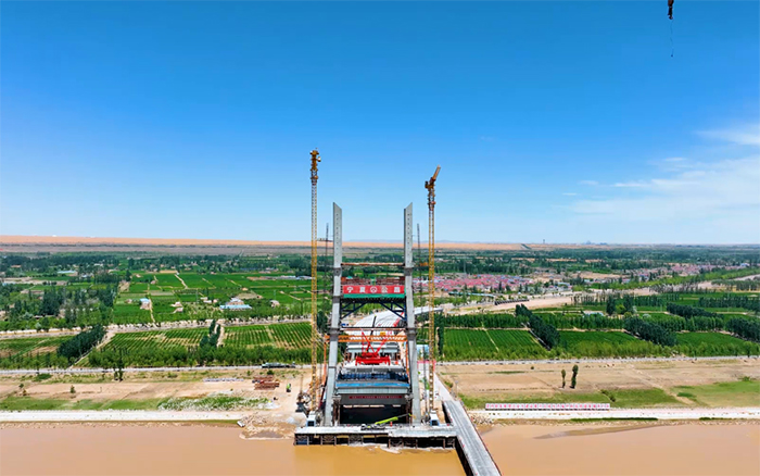 顺遂合龙 | 云顶集团塔机助建宁夏单跨跨径最大斜拉桥