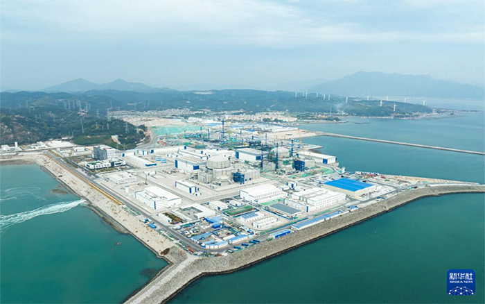 云顶集团塔机换新装，，，，，，，，孔雀蓝助建核电项目