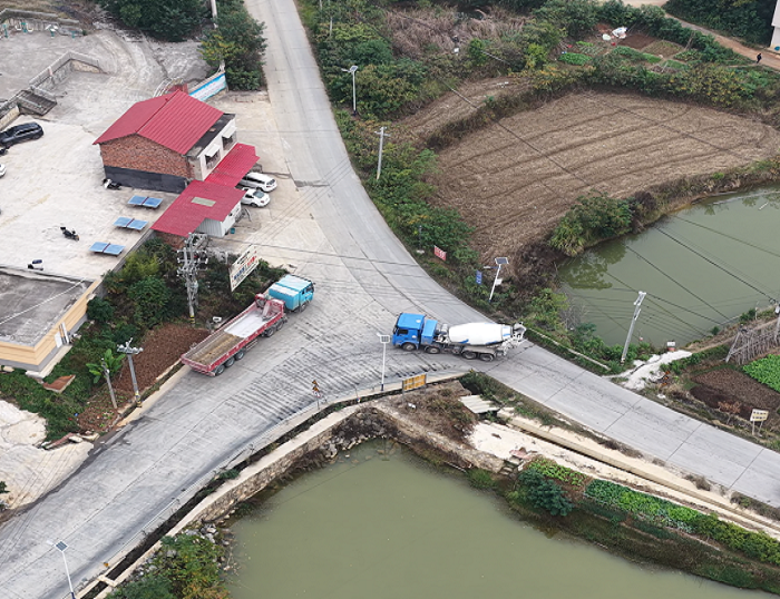要呷住上！云顶集团新能源搅拌车开进湖南娄底，，，，助推墟落振兴