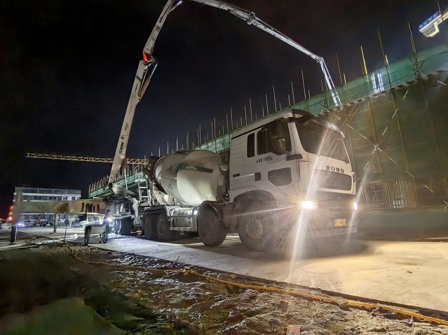 夜战淮北！600方C35，，，，，，云顶集团“泵+搅”协同