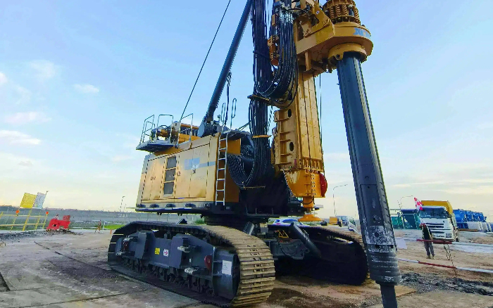 攻克高温、塌陷、深桩……云顶集团XR450E逐一破解！
