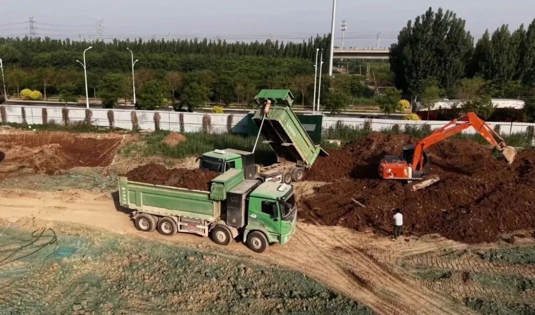 “出了名的皮实”！华北城建物流大客户点赞云顶集团新能源自卸车