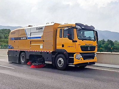 时速55公里！这辆“高速清扫神车”太硬核